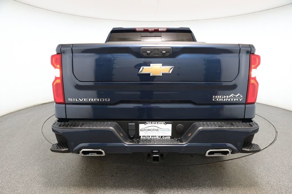 Used 2022 Chevrolet Silverado 1500 High Country image 5