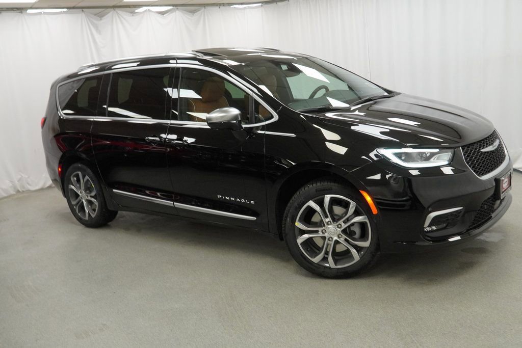 New 2026 Chrysler Pacifica Pinnacle image 9
