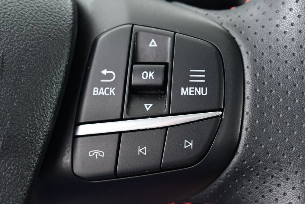Used 2024 Ford Escape ST-Line w/ Tech Pack #1 AWD/4WD image 32