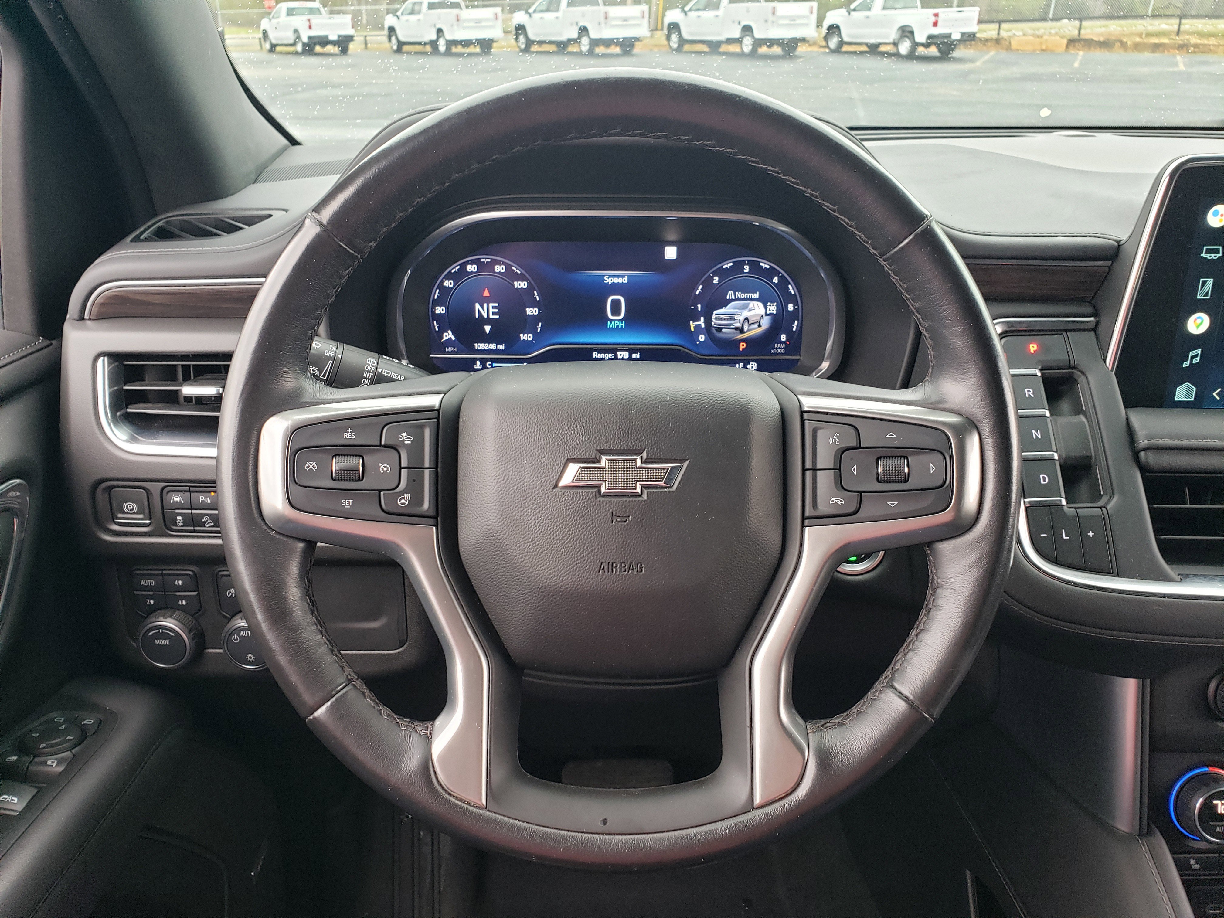 Used 2022 Chevrolet Suburban Z71 w/ Luxury Package image 18