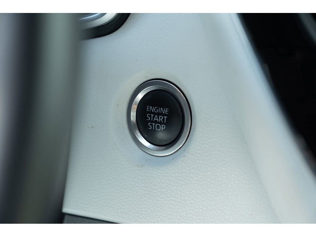 Used 2023 Toyota Corolla XSE FWD image 29
