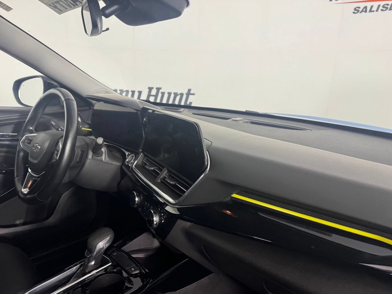 Used 2025 Chevrolet Trax ACTIV w/ Sunroof Package FWD image 34