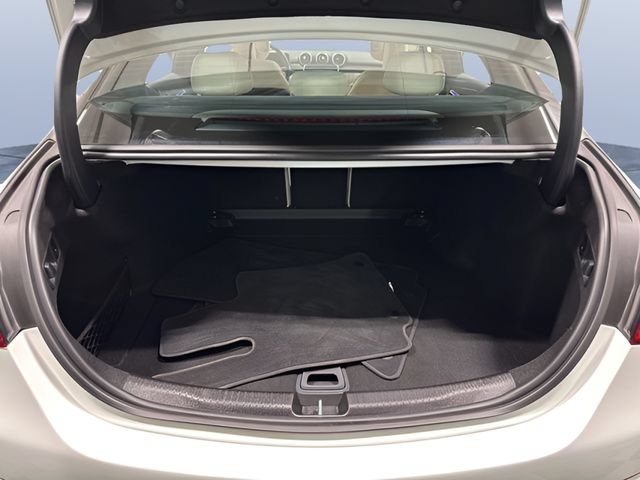 Used 2025 Mercedes-Benz C 300 4MATIC Sedan image 10