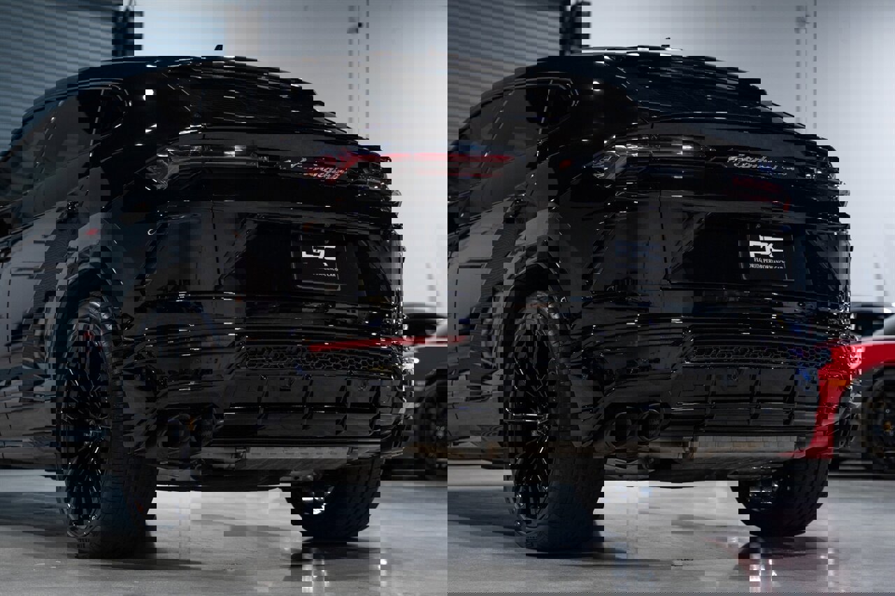 Used 2022 Lamborghini Urus image 17