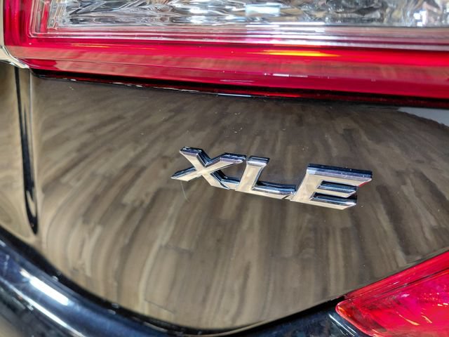 Used 2012 Toyota Camry XLE FWD image 14