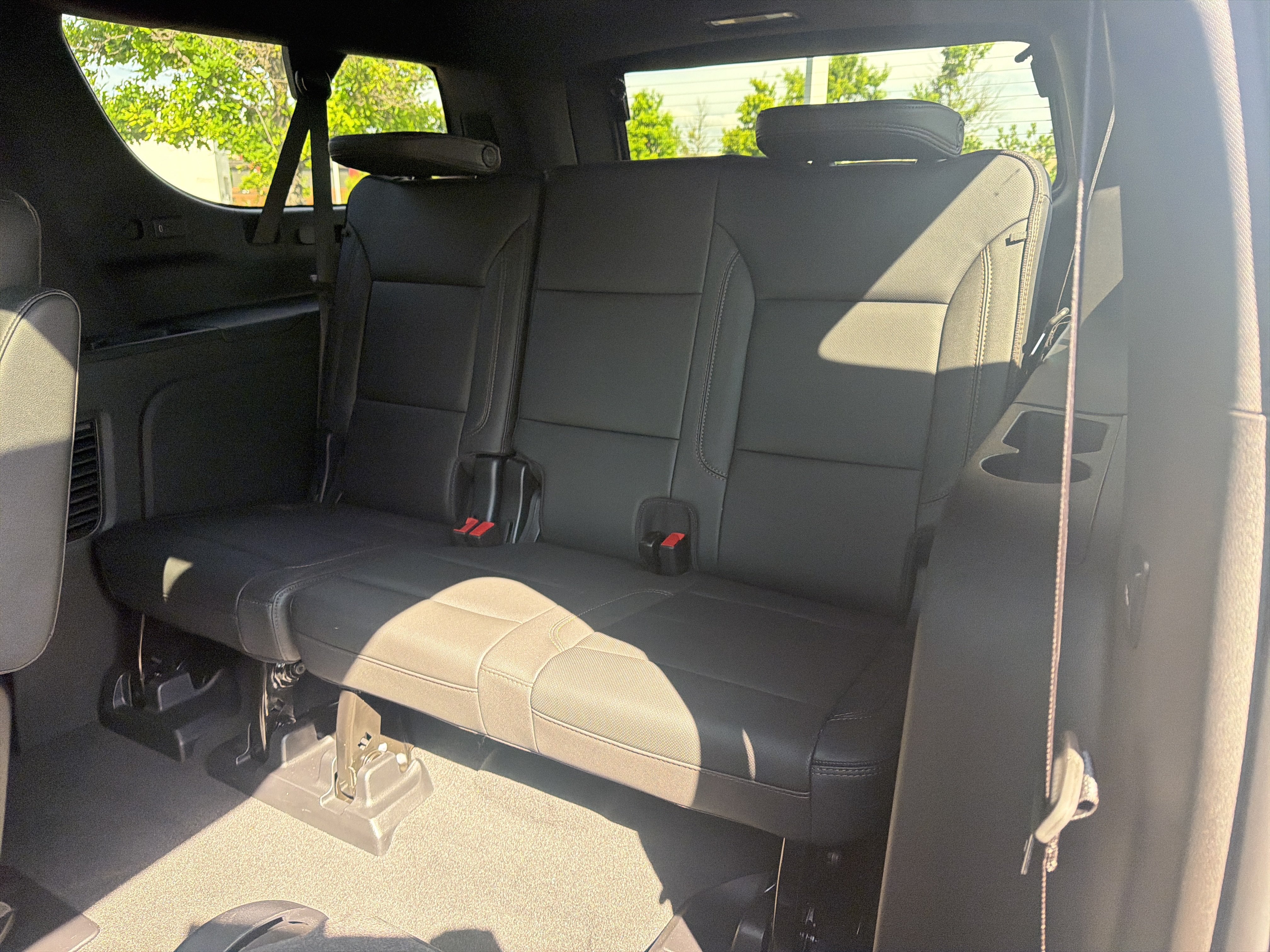 Used 2025 Chevrolet Suburban High Country w/ Sun And Tow Package AWD/4WD image 27
