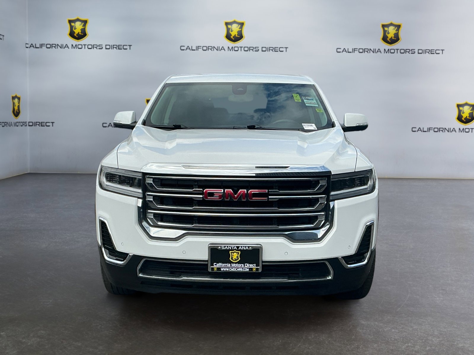 Used 2022 GMC Acadia SLE image 2