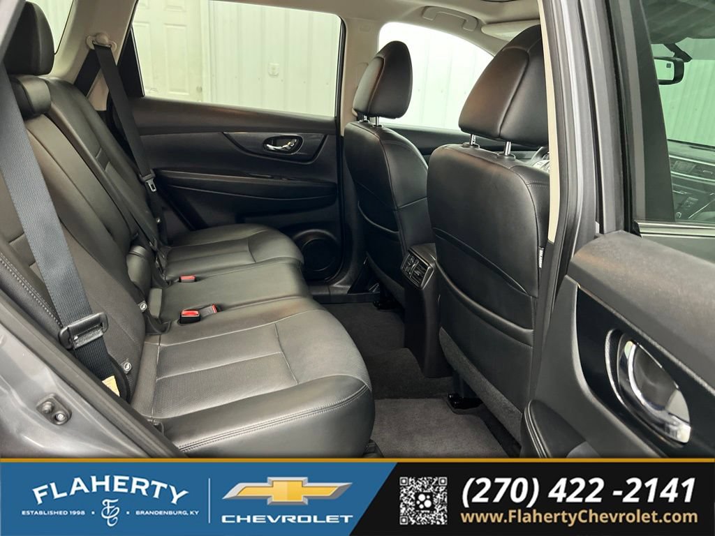 Used 2015 Nissan Rogue SL w/ SL Premium Package AWD/4WD image 13
