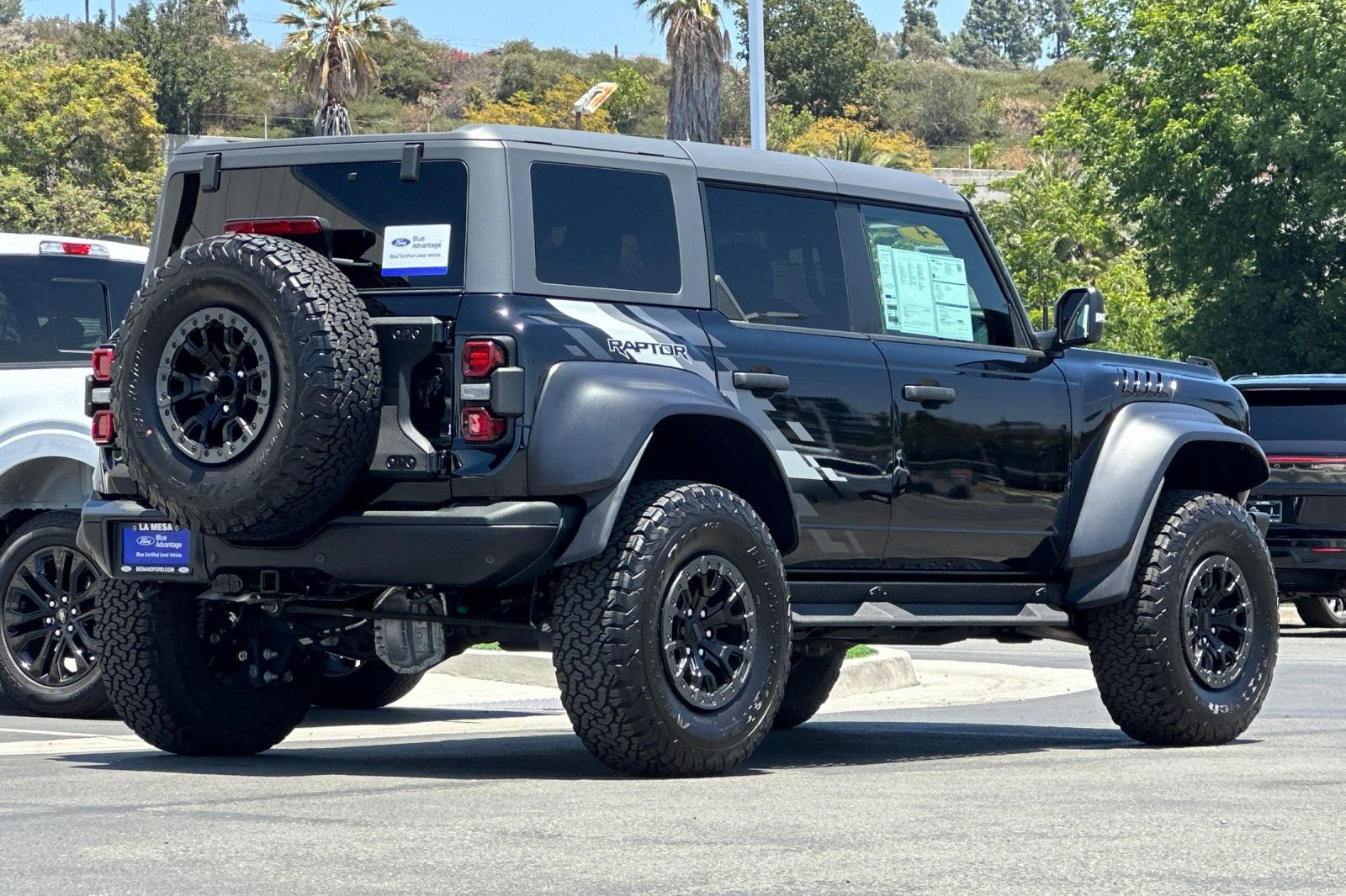 Certified 2024 Ford Bronco Raptor w/ Interior Carbon Fiber Pack 6 AWD/4WD image 3