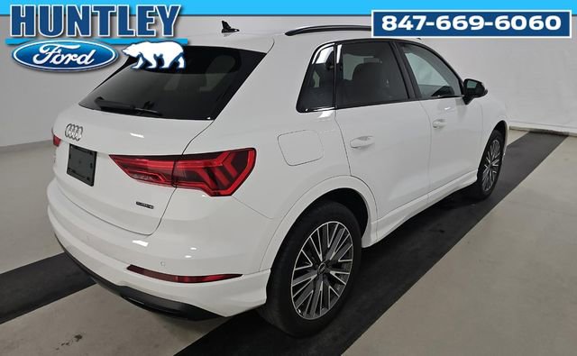 Used 2023 Audi Q3 2.0T Premium w/ Convenience Package AWD/4WD image 4