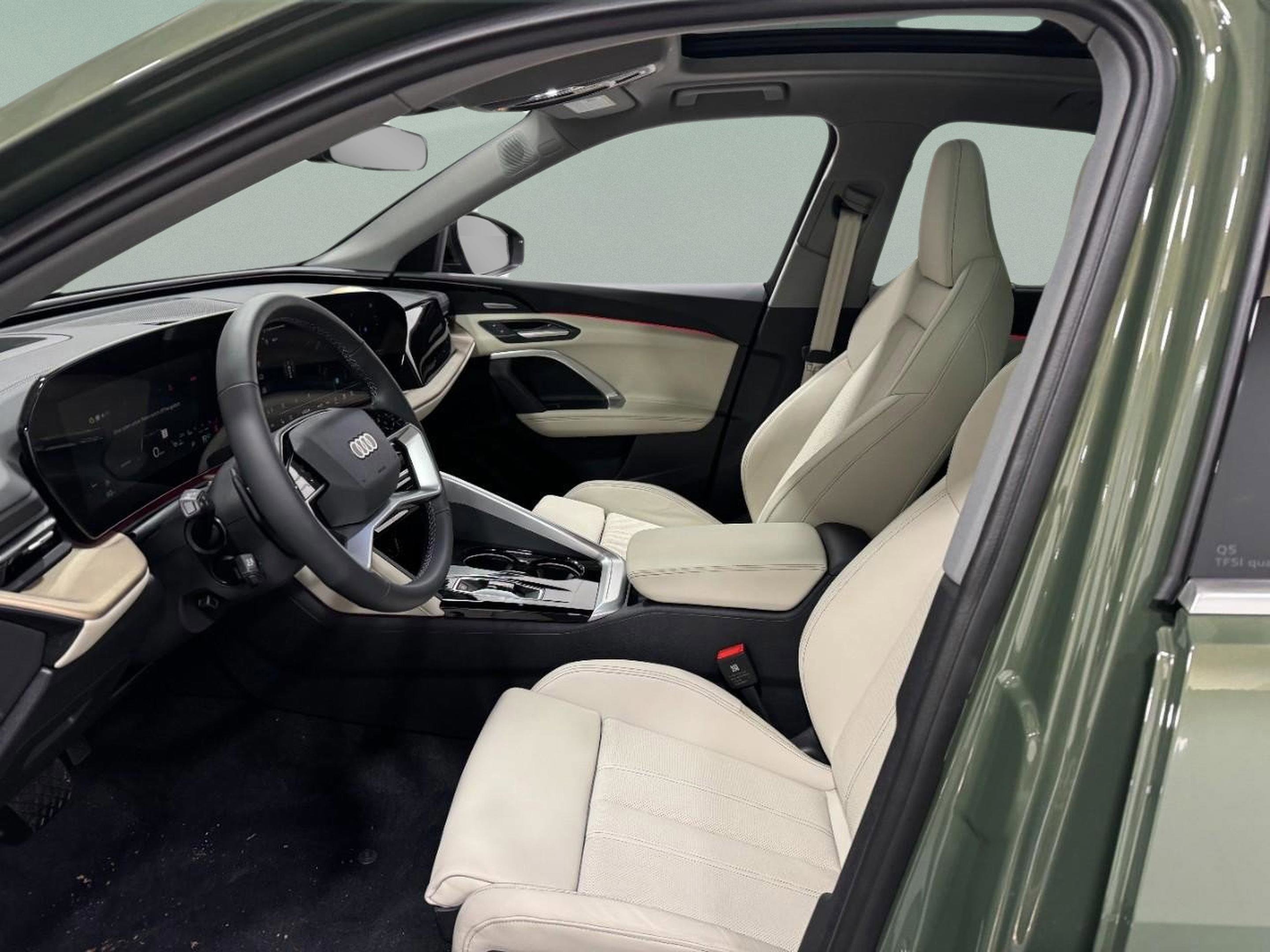 New 2025 Audi Q5 Premium Plus image 26