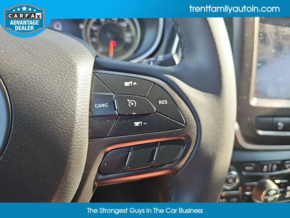 Used 2020 Jeep Cherokee Trailhawk image 21