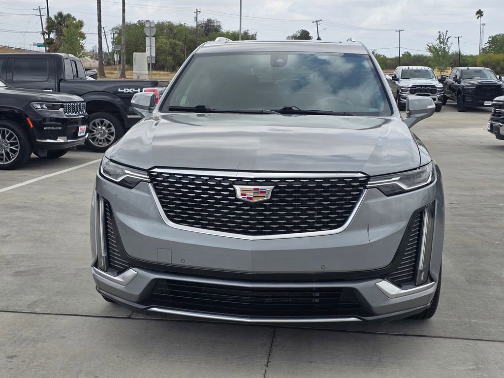 Used 2024 Cadillac XT6 Premium Luxury image 10
