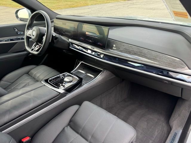 Certified 2024 BMW 760i xDrive image 26