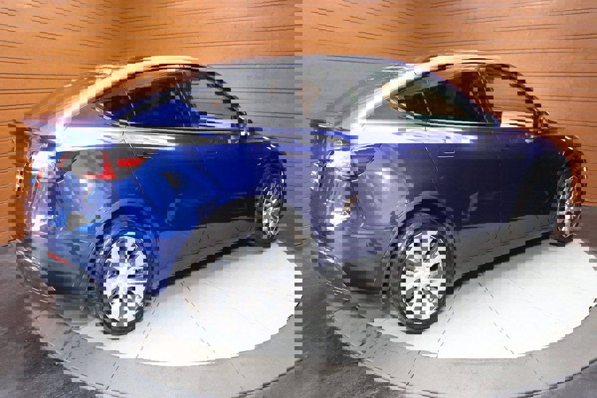 Used 2023 Tesla Model Y Long Range image 69