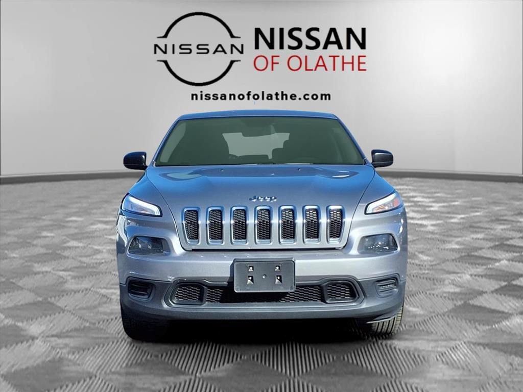 Used 2016 Jeep Cherokee Sport image 29