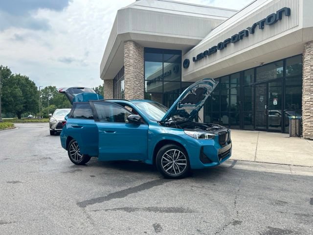 Used 2023 BMW X1 xDrive28i w/ M Sport Package AWD/4WD image 9