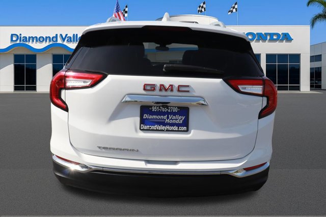 Used 2023 GMC Terrain SLT image 5