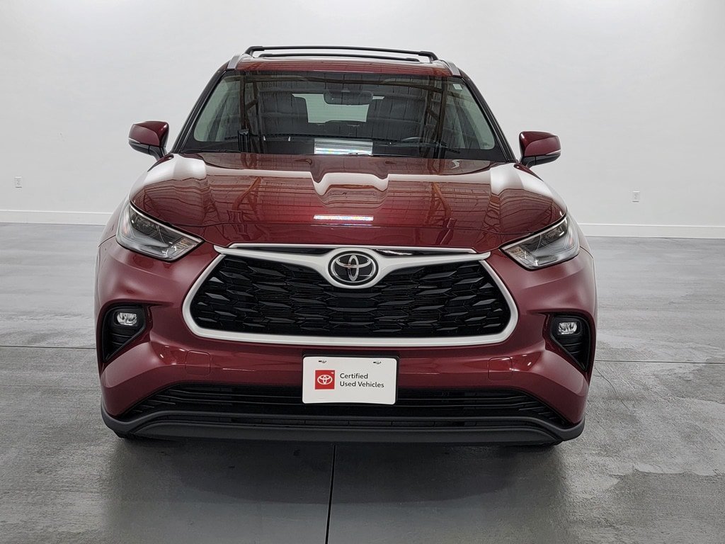 Certified 2026 Toyota Highlander XLE AWD/4WD image 3