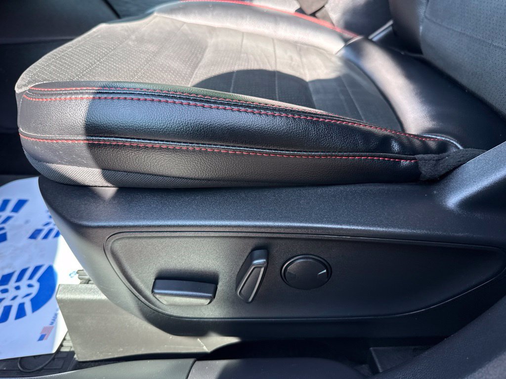 Used 2022 Ford Escape SEL w/ SEL Stealth AWD Package image 11