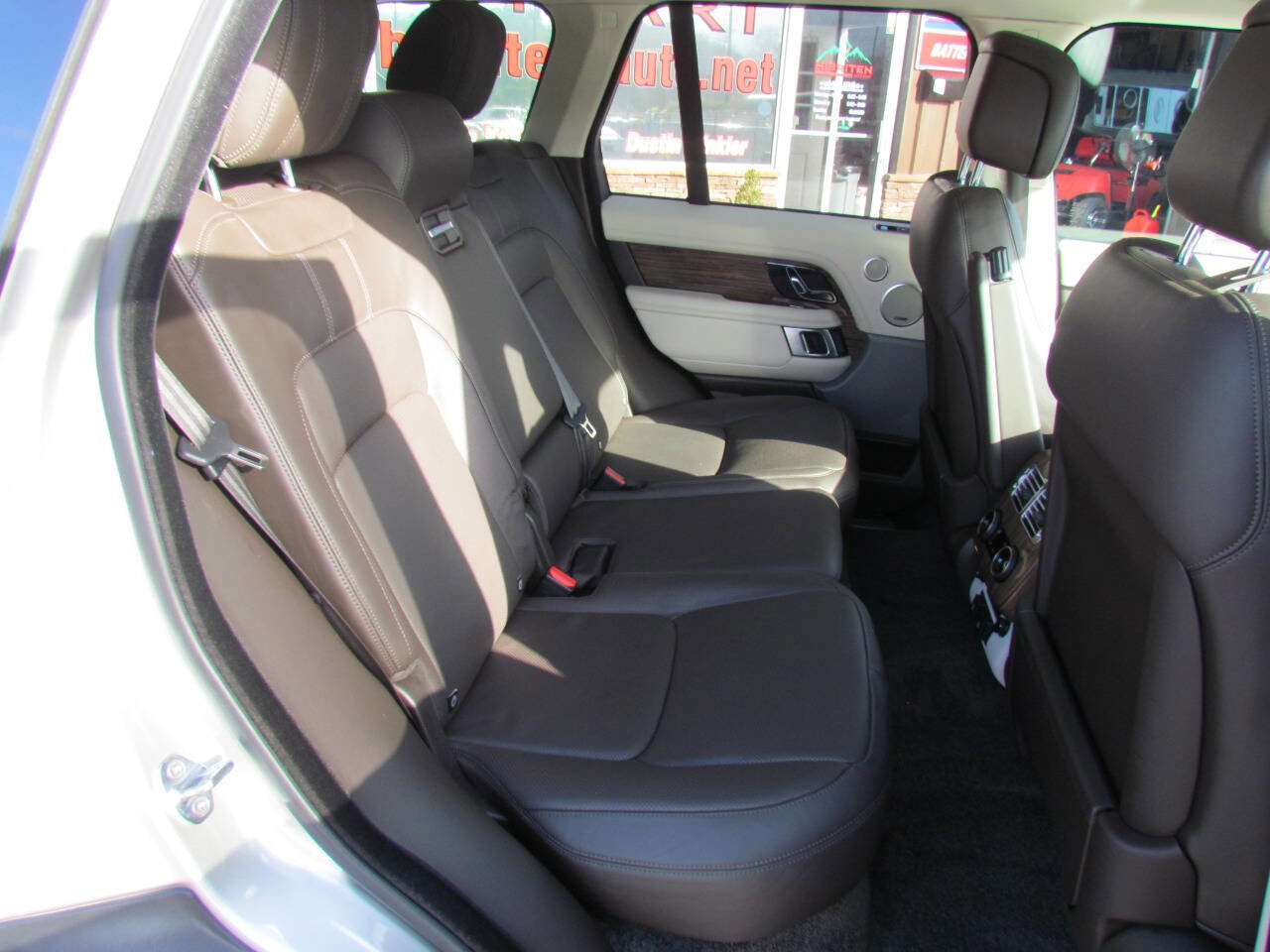Used 2018 Land Rover Range Rover Supercharged image 18