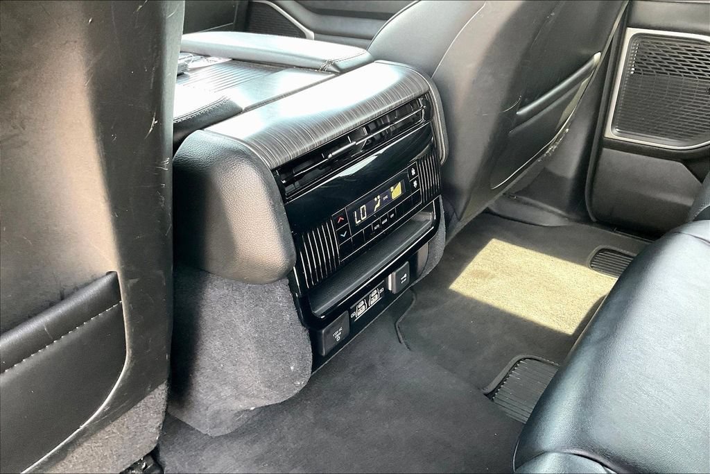 Used 2024 Jeep Wagoneer Series II w/ Flexible Seating Group AWD/4WD image 22