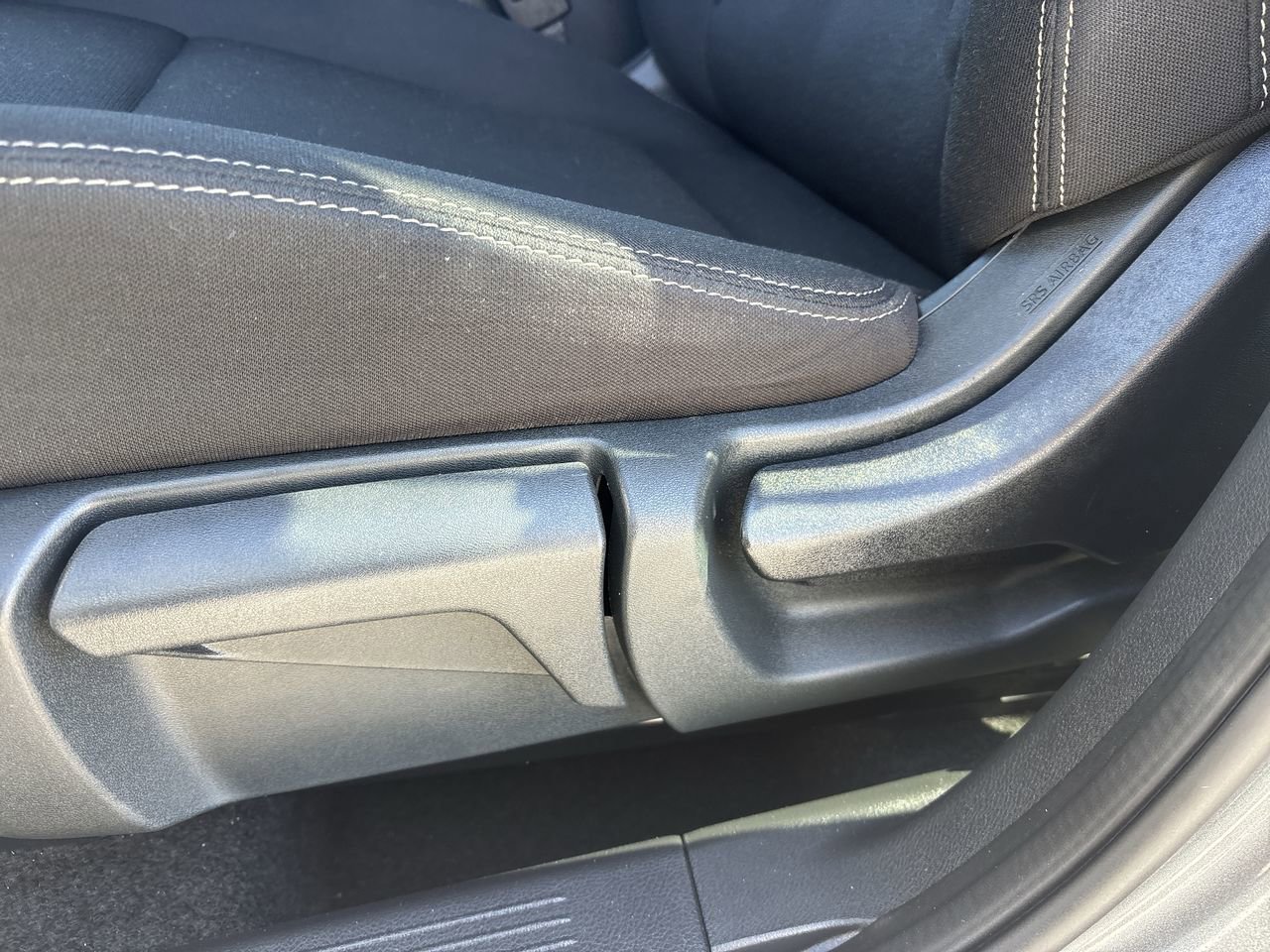 Used 2024 Nissan Rogue S image 18