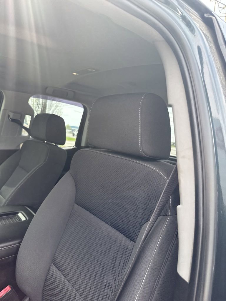 Used 2018 Chevrolet Silverado 1500 LT w/ All Star Edition image 9