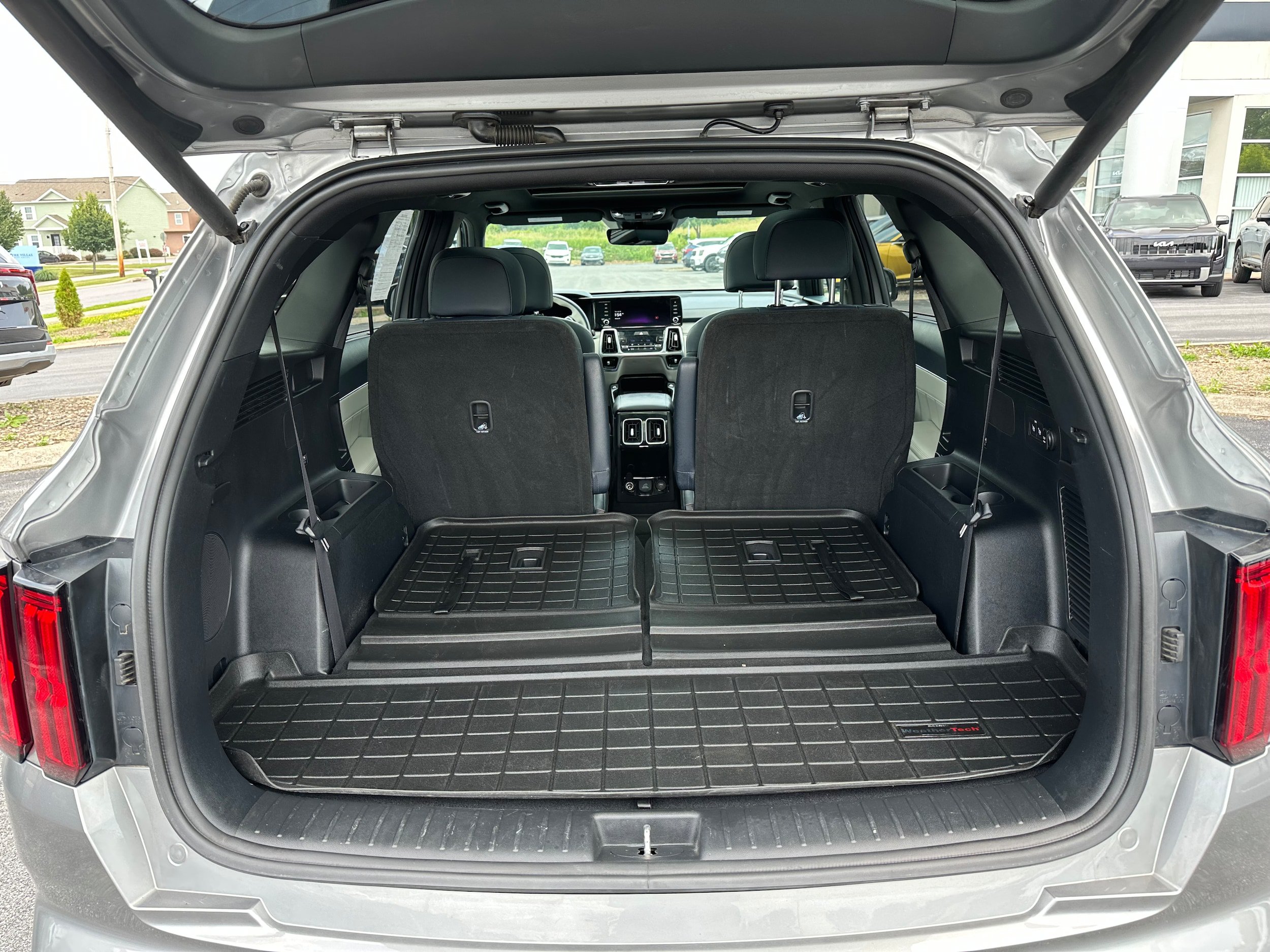 Used 2023 Kia Sorento SX Prestige w/ Panoramic Sunroof Package AWD/4WD image 8