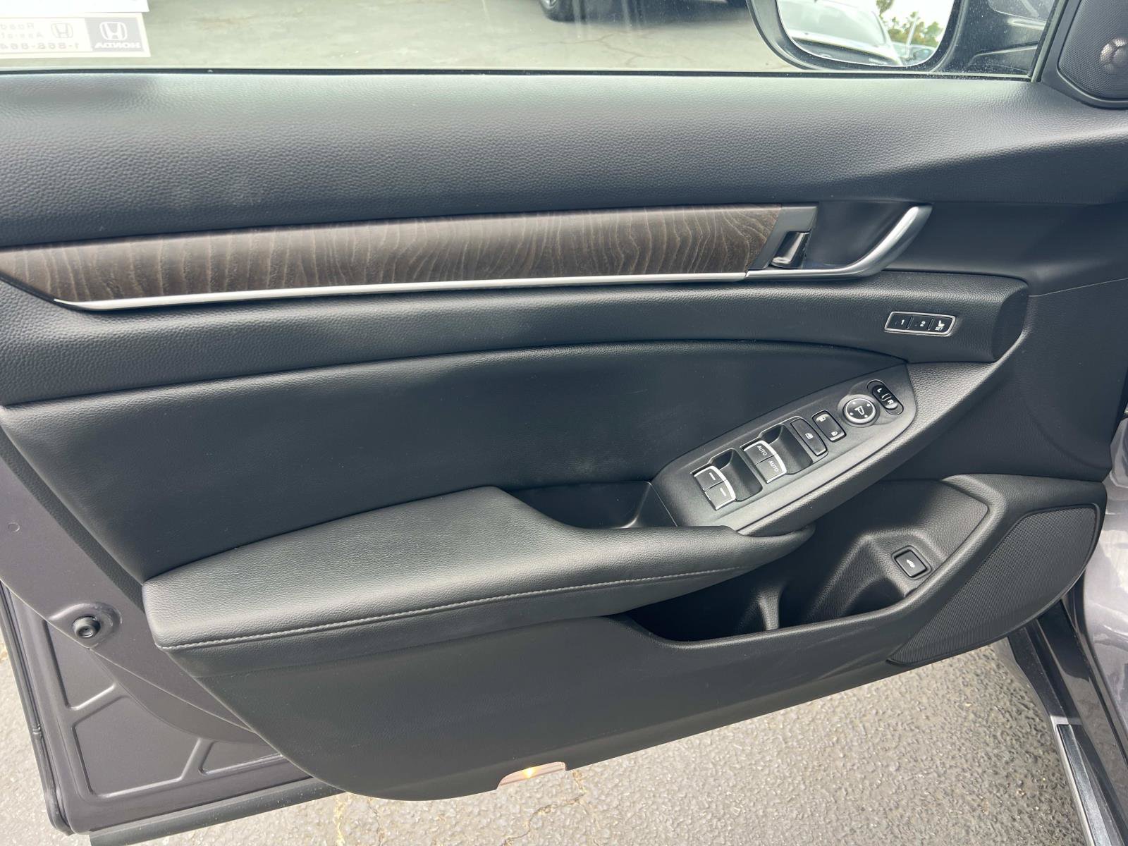 Certified 2019 Honda Accord Touring image 6