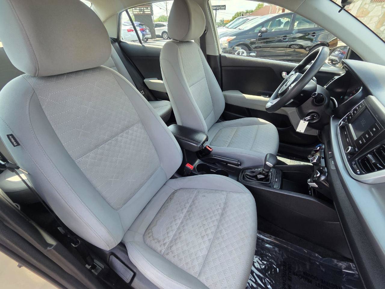Used 2018 Kia Rio S FWD image 19