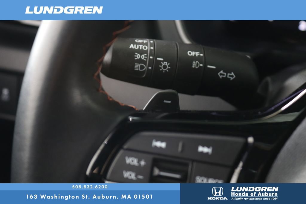 Used 2023 Honda Pilot Sport image 21