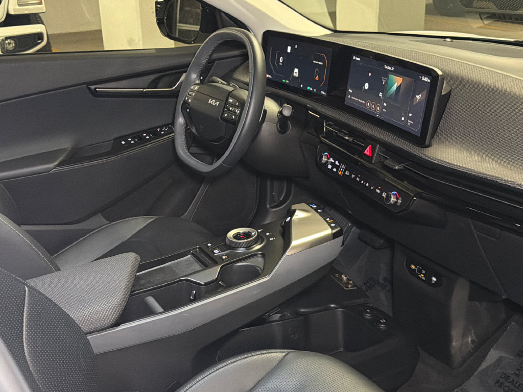 Certified 2025 Kia EV6 Wind RWD image 14