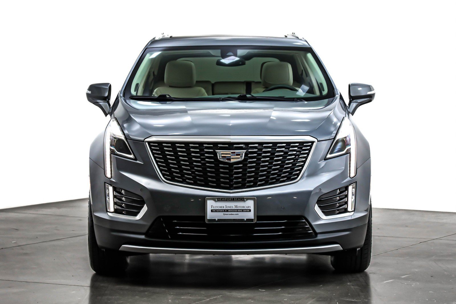 Used 2021 Cadillac XT5 Premium Luxury image 2