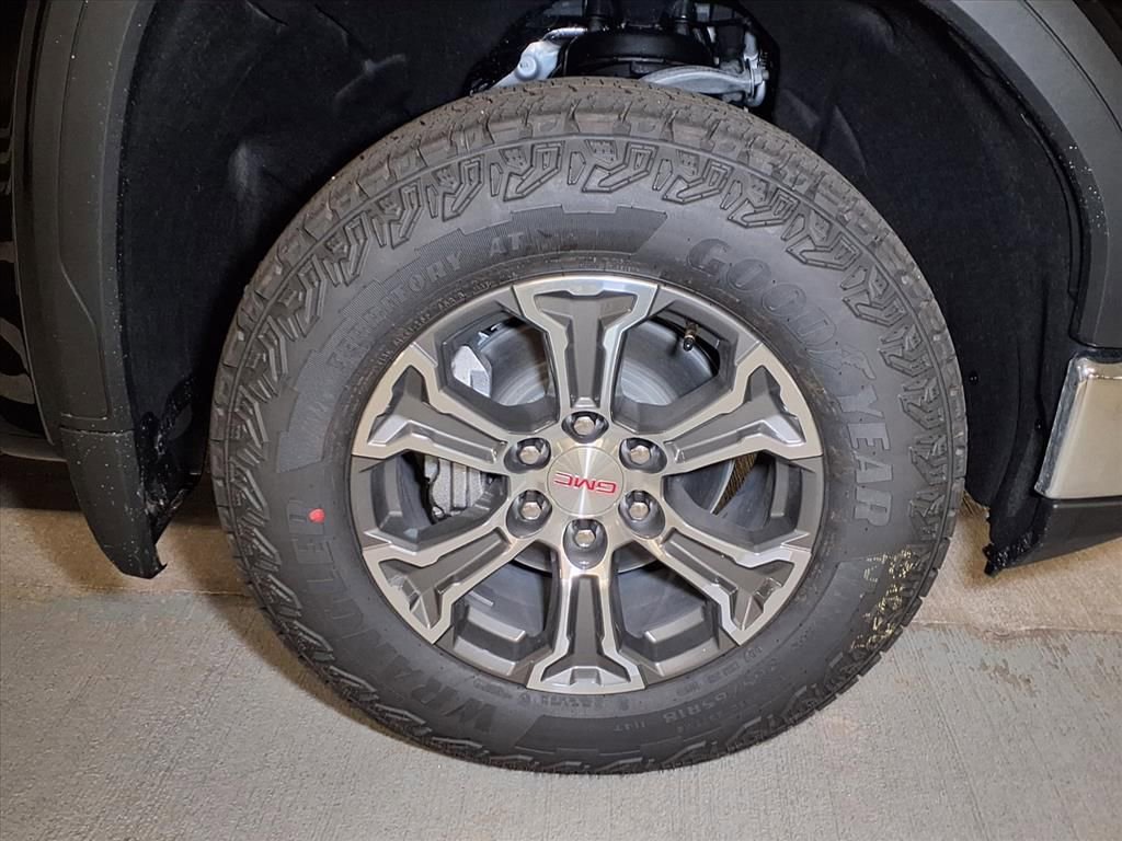 New 2026 GMC Sierra 1500 SLE w/ X31 Off-Road Package image 5