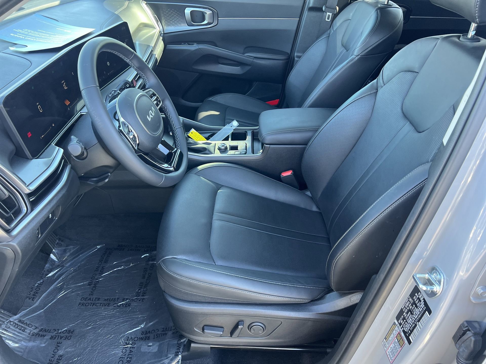 Used 2025 Kia Sorento S w/ Panoramic Sunroof Package image 17