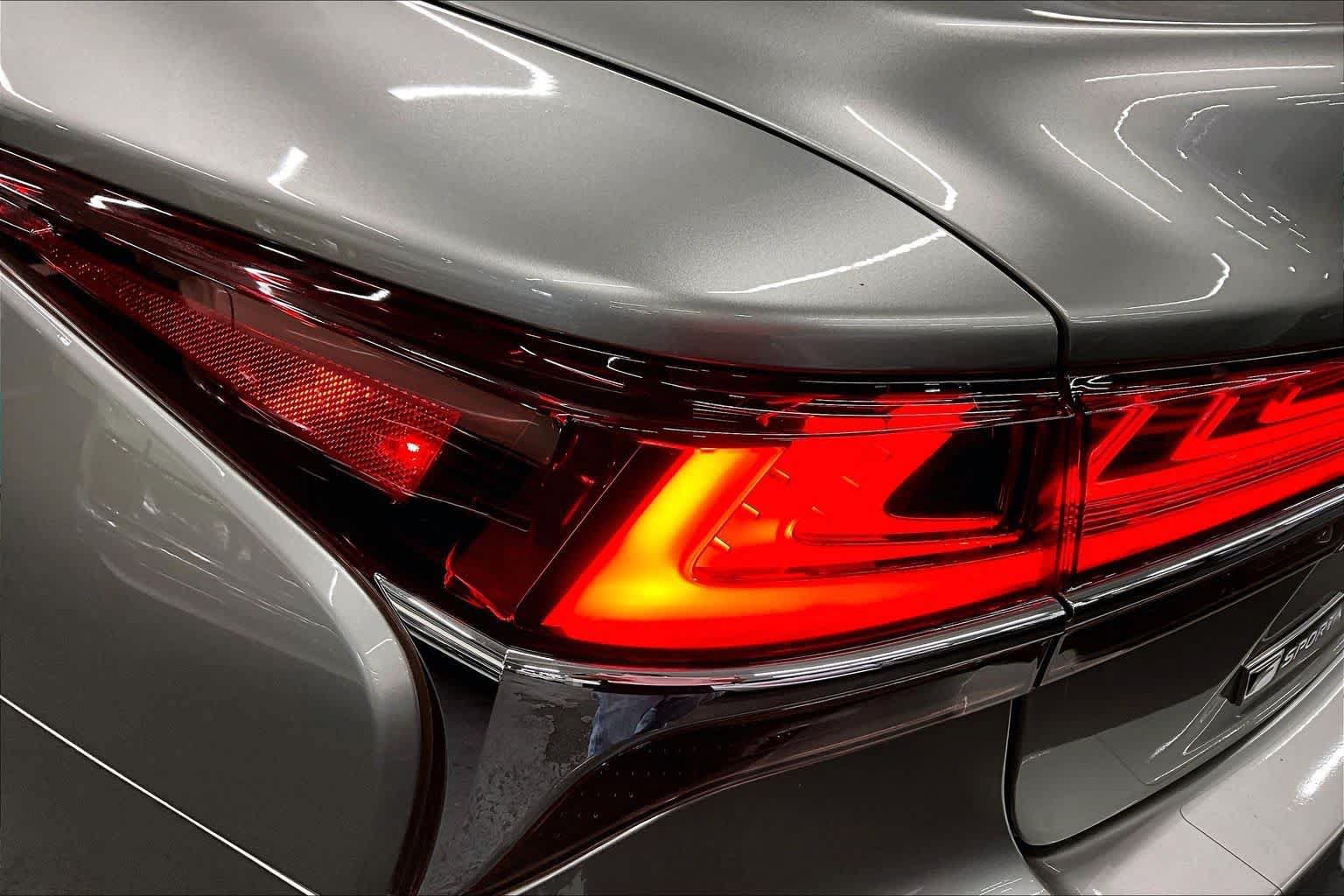 Used 2018 Lexus LS 500 F Sport w/ Accessory Package (Z2) RWD image 27