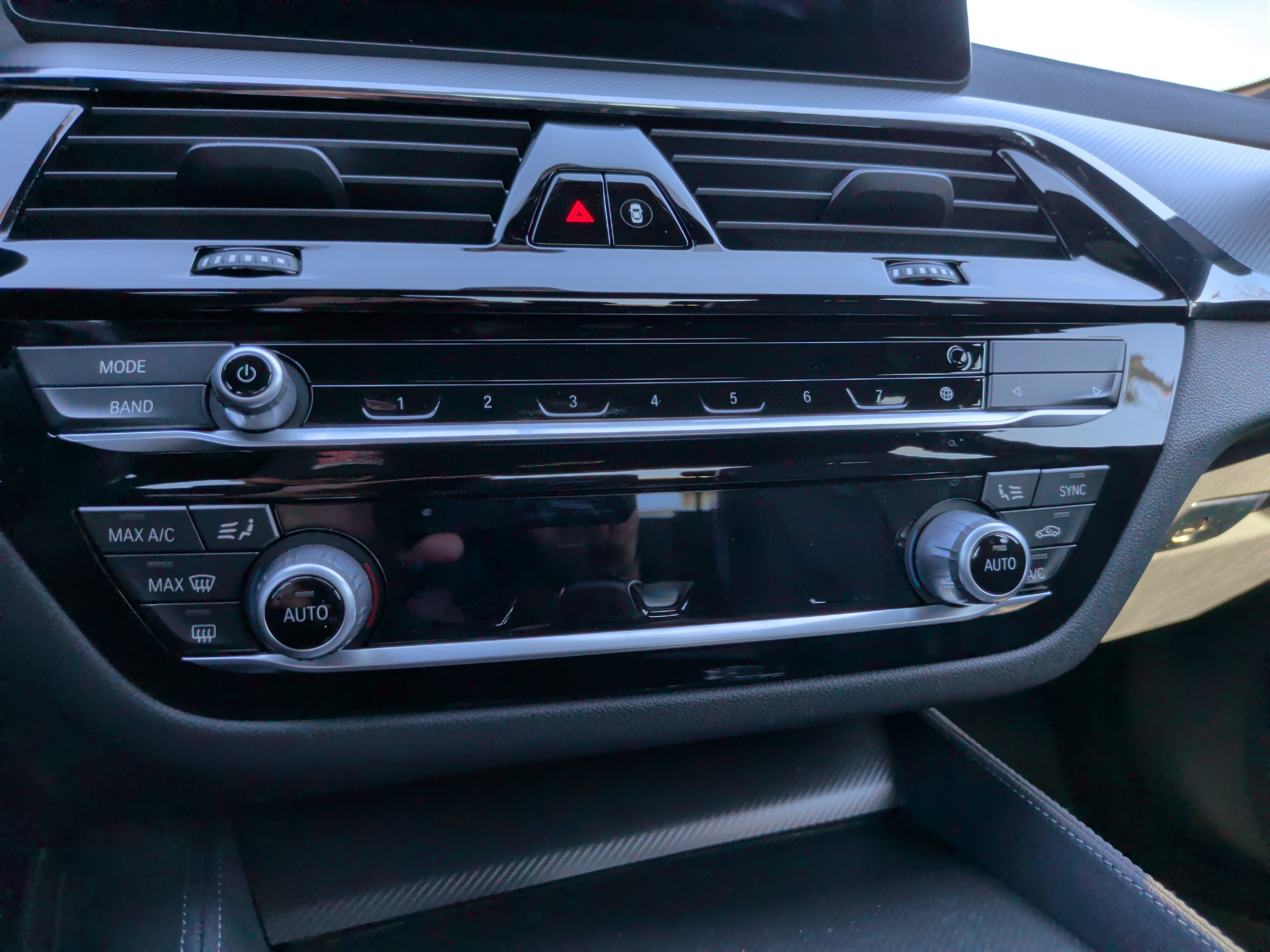 Used 2023 BMW M5 w/ Executive Package image 20