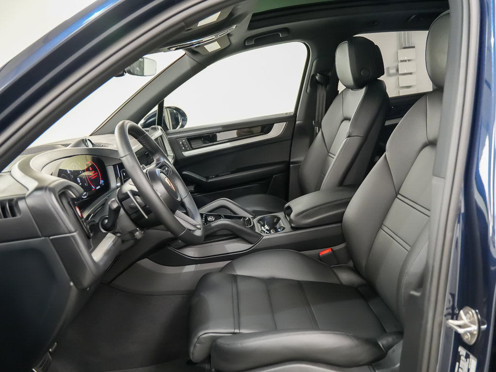 New 2026 Porsche Cayenne S w/ Premium Package Plus AWD/4WD image 5