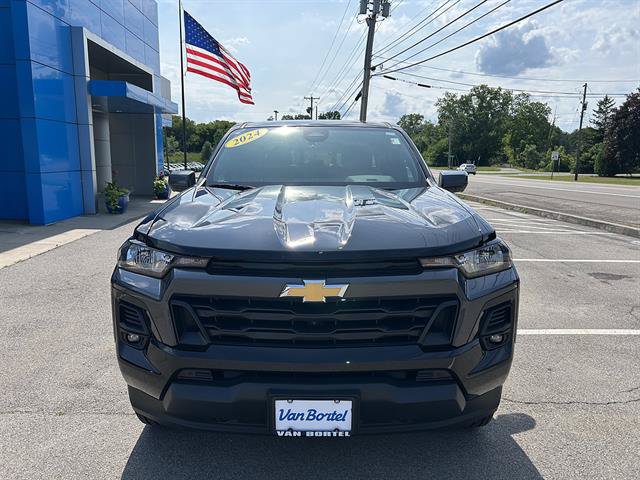 Certified 2024 Chevrolet Colorado LT w/ LT Convenience Package II AWD/4WD image 8