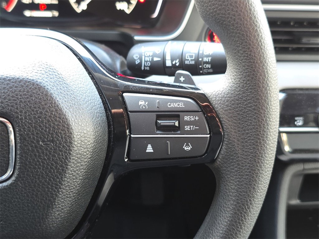 Used 2023 Honda Pilot LX image 28