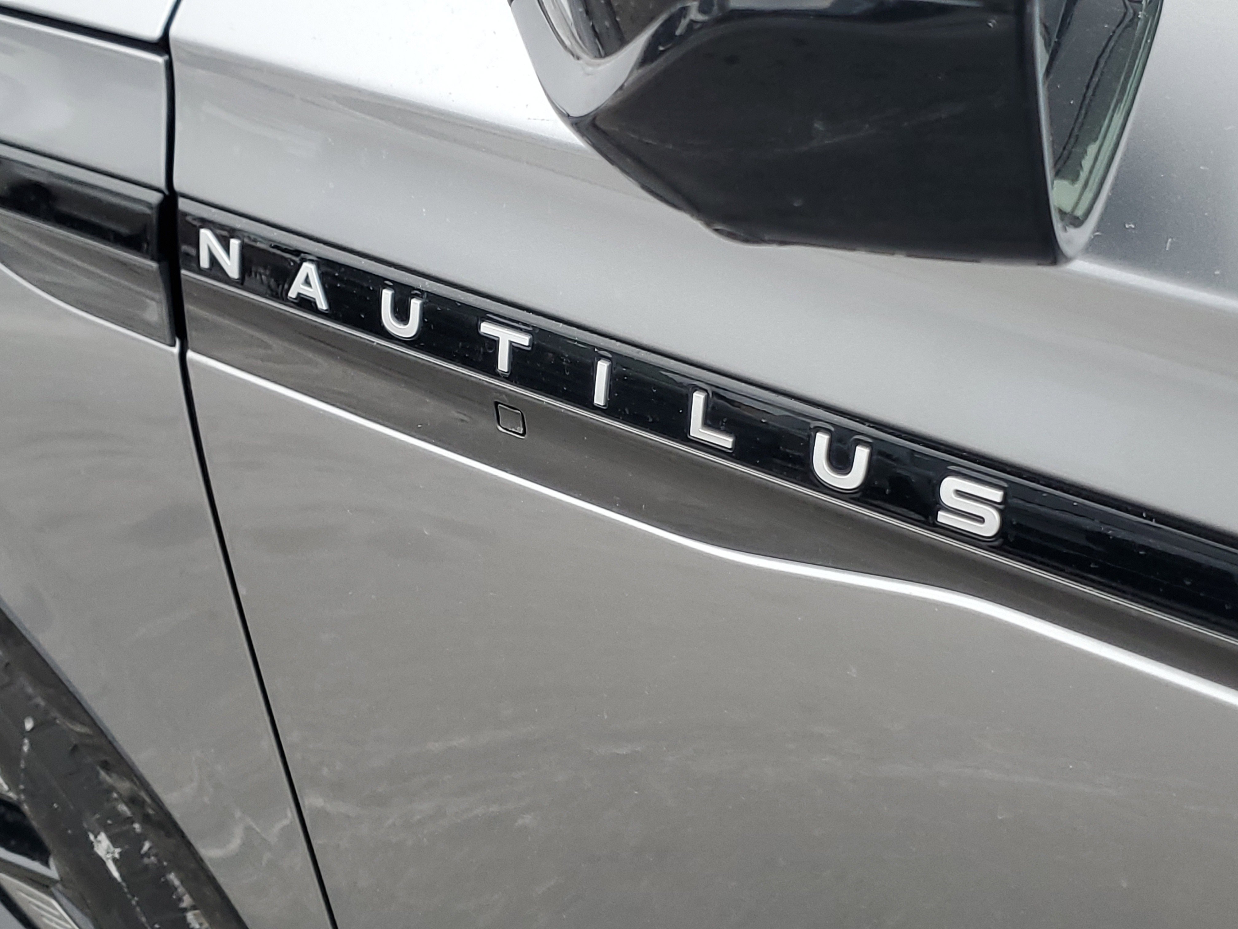 New 2026 Lincoln Nautilus Reserve w/ Jet Appearance Package image 7