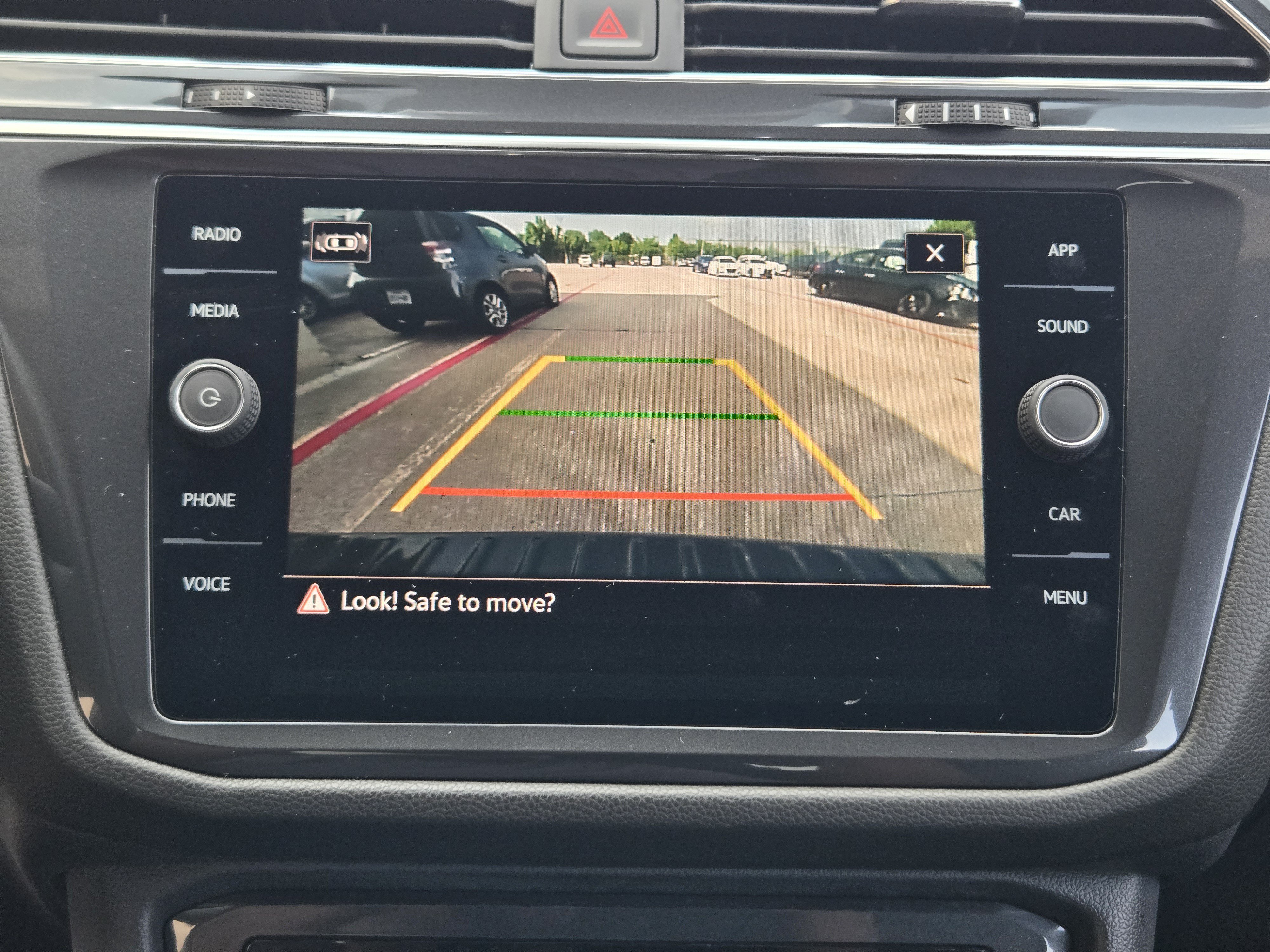 Used 2023 Volkswagen Tiguan SE R-Line FWD image 16