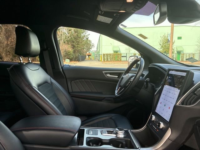 Used 2023 Ford Edge ST-Line image 22