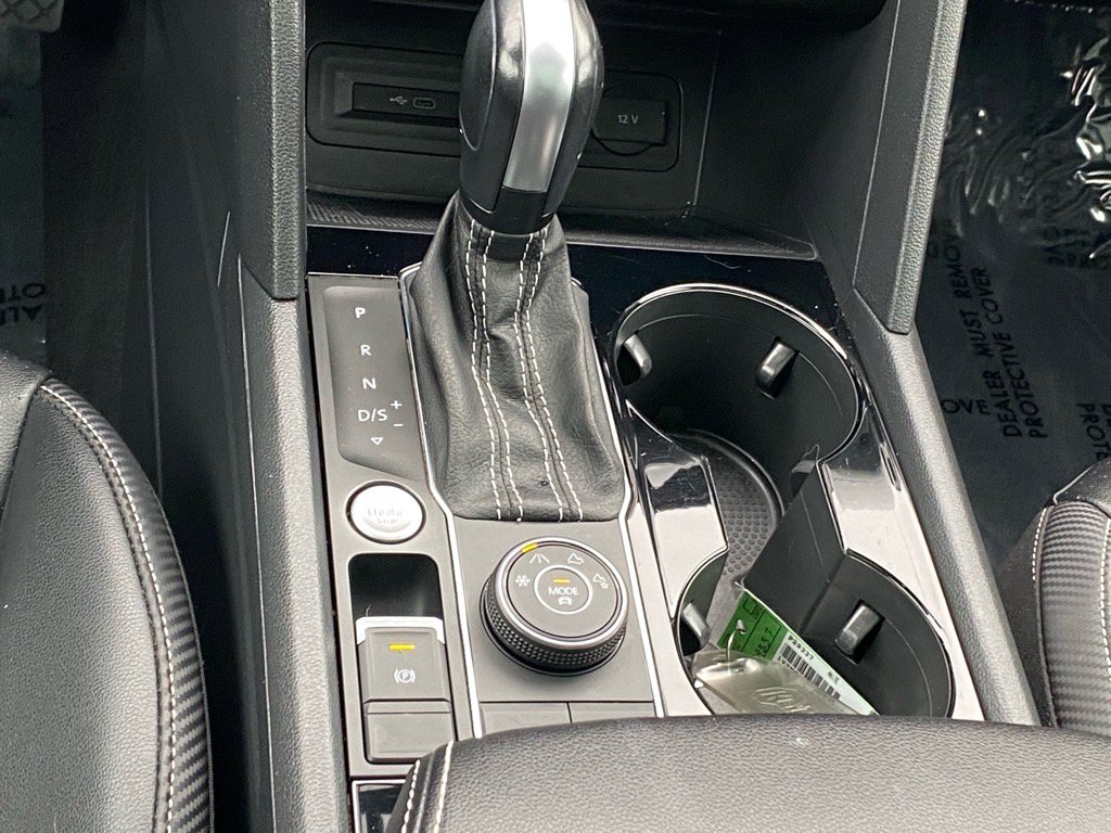 Certified 2022 Volkswagen Atlas Cross Sport SE w/ Panoramic Sunroof Package image 12