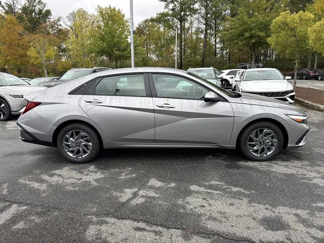 New 2026 Hyundai Elantra Blue image 8