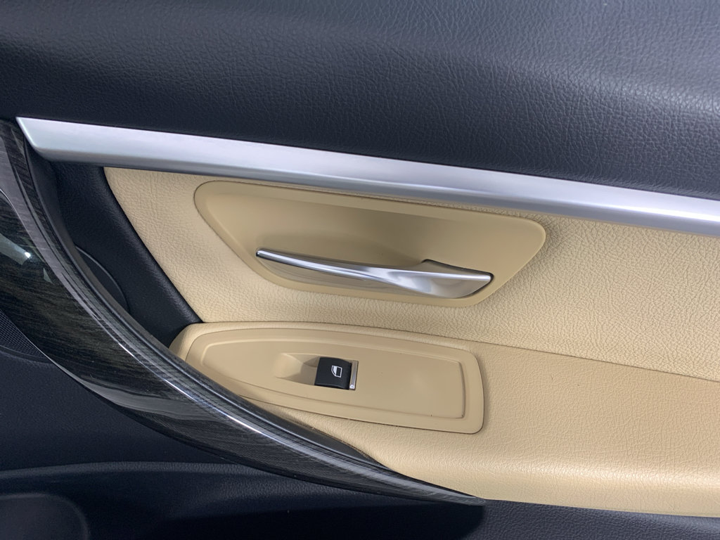 Used 2018 BMW 330i Sedan RWD image 39
