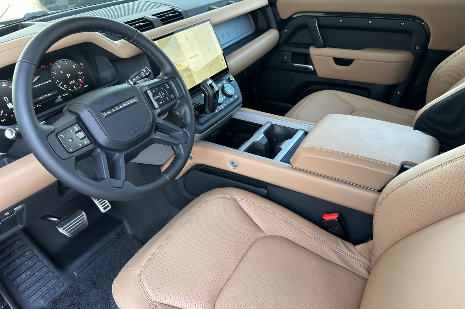 New 2026 Land Rover Defender 90 V8 AWD/4WD image 10