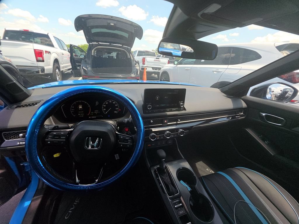 Used 2025 Honda Civic Sport image 17