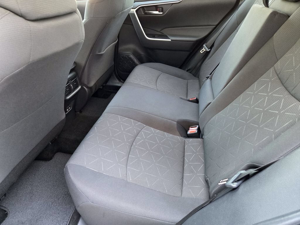 Certified 2024 Toyota RAV4 XLE AWD/4WD image 19